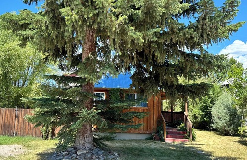 Lava Hot Springs Casa | Cozy 2-bedroom 2-Bath home with WiFi, AC Close to Main Street/Lava Hot Pools