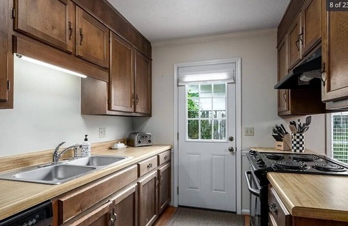 Forest Lake Condominio | Cozy 2-bedrooms Condo near Stadium in Tuscaloosa