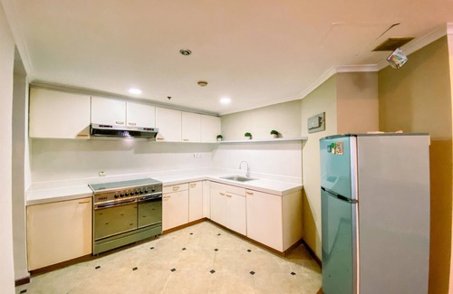 Kuningan Apartamento | Cozy 2 Bedrooms Sudirman Tower Apartment by Travelio