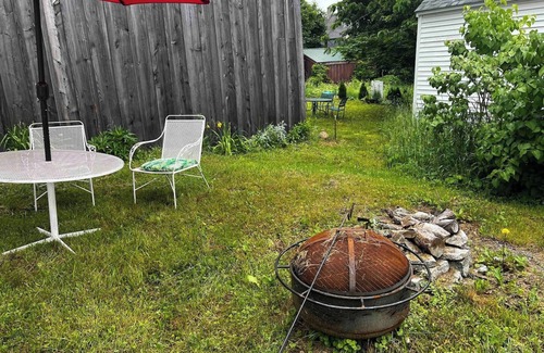Winterport Casa | Cozy 2 BR by River- Crooked Steeple Hall