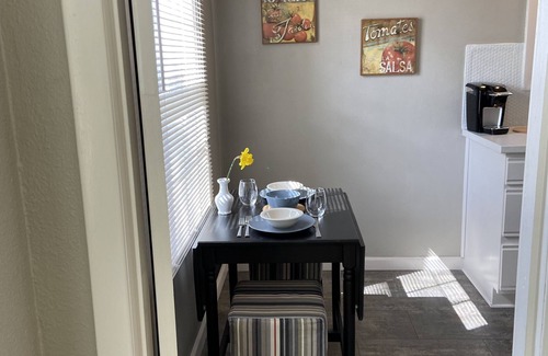 Jennings Lodge Casa | Cozy 2 br. Close to River