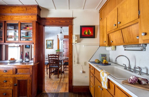 West Saugerties Casa | Impresionantes cascadas, hoyos para nadar en 7 acres, cerca de la ciudad y HITS