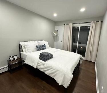 West New York Apartamento | Cozy 2 BR suite, 10 min to NYC &Times Sq
