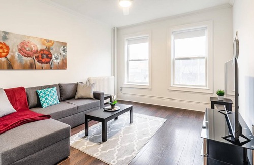 Hamilton Apartamento | Cozy 2-storey 2BR Apt - Near Parks and King St