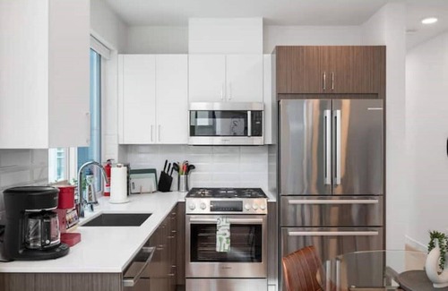 Broadway Casa | Cozy 2B2B Heart of CapHill (Pet Friendly)