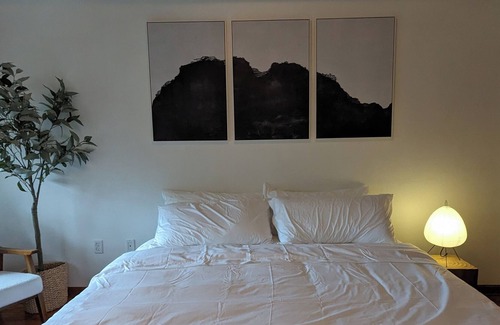 The Village Apartamento | Cozy 2BD/1BA in the heart of Downtown JC! Pet Friendly