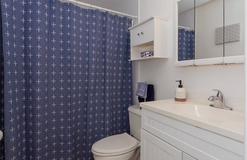 Nevada - Lidgerwood Casa | Cozy 2BD 1BTH Duplex! KING BED!