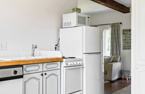 Moscow Apartamento | Cozy 2bdrm w/ Pond View - Best Location!
