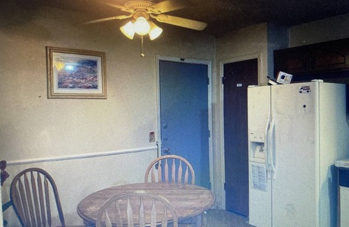 Wichita Falls Casa | A Cozy 3 Bed 1 bath home with fireplace+ Food Pantry