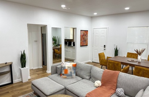 Florence-Graham Casa | Cozy 2BR/2BA Duplex Downtown LA