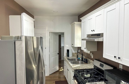 Florence-Graham Casa | Cozy 2BR/2BA Duplex Downtown LA