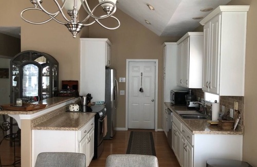 Mishawaka Condominio | Cozy 2BR/2Bath, 3.9 miles/ 8 minutes to Notre Dame campus