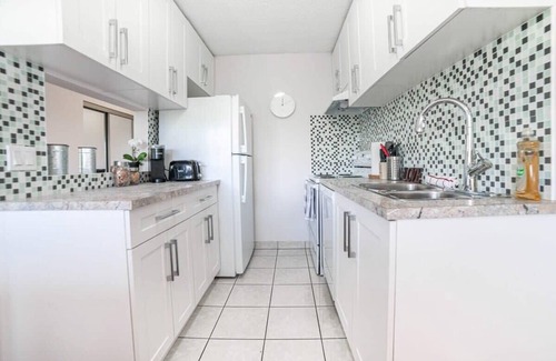 Crescent Heights Apartamento | Cozy 2BR Apt | Free Parking, Wi-Fi & Coffee