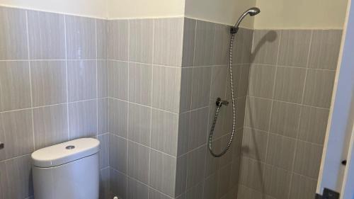 Surabaya Apartamento | Cozy 2BR Apt Puncak Dharmahusada 70m2