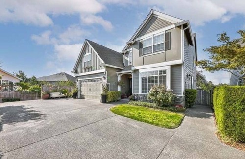 Auburn Casa | Cozy 2BR Auburn Suite: Comfort Meets Convenience!