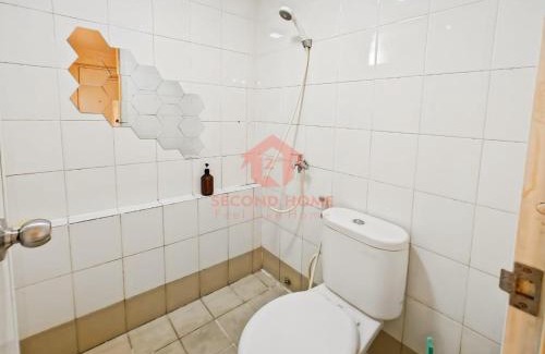 Jatinegara Apartamento | Cozy 2BR Bassura Apt pool WI-FI Netflix