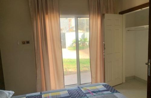 Senegambia Apartamento | Cozy 2BR Bungalow Senegambia