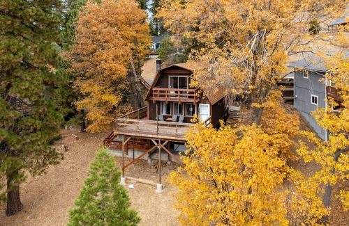 Running Springs Cabina | Cozy 2br Cabin With Panoramic Mountain Views & Hot Tub