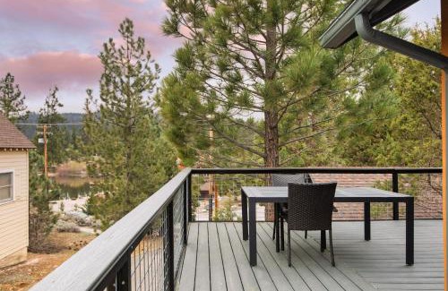Fawnskin Casa | Cozy 2BR Fawnskin Cabin Big Bear Lake Hiking Trails Snow Summit Nearby