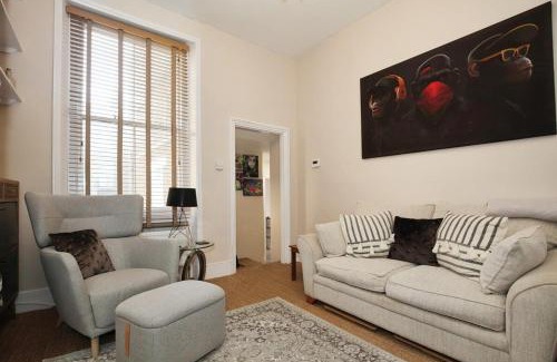 Harrow Road Apartamento | Cozy 2BR Flat Central London Sleeps 3