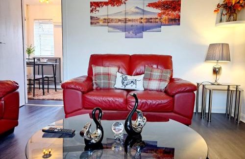 Leeds Apartamento | Cozy 2BR Home Leeds Free Parking & Wifi Pets Welcome