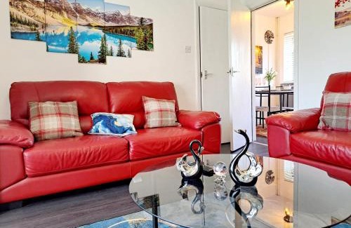 Leeds Apartamento | Cozy 2BR Home Leeds Free Parking & Wifi Pets Welcome
