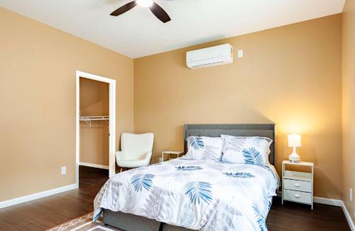 Thousand Oaks Casa | Cozy 2BR Home Mountain Views Pet Friendly