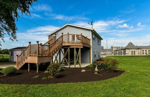 Mansfield Casa | Cozy 2BR home near Ohio State Reformatory!