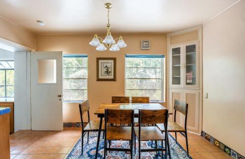 West University Casa | Cozy 2BR Home Near UNR with Large Deck & Parking