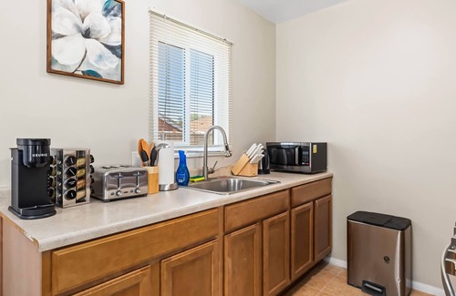 Ontario Casa | Cozy 2BR Home With Bright Interior Relaxing Patio
