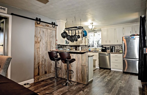 Rapid City Casa | Cozy 2BR Home with Fireplace! — 3 min from Downtown — Pet Friendly!