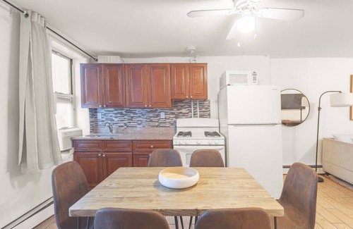 Kips Bay Apartamento | Cozy 2BR in Prime NYC Neighborhood!