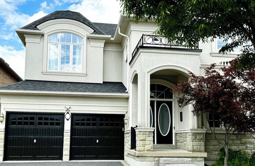 Brampton Apartamento | Cozy 2BR Retreat - Comfort & Convenience