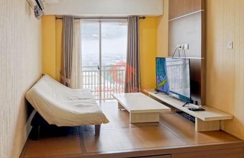 Cikarang Apartamento | Cozy 2BR Trivium Apt pool & wifi