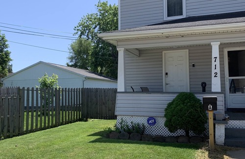 Dayton Apartamento | Cozy 2nd story walk-up apartment