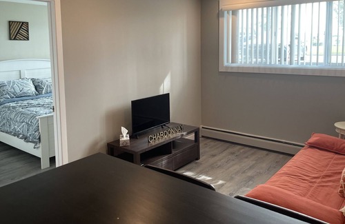 Saint-Hubert Apartamento | Cozy 3 1/2 - 1 bedroom near train to Montreal