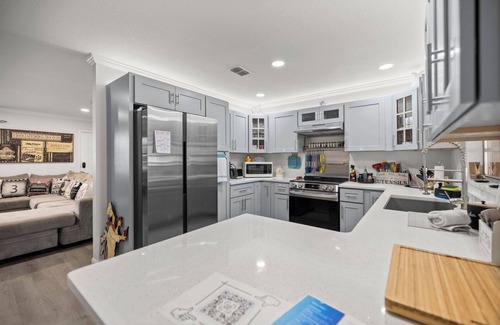 Ocala Casa | Cozy 3/2 home, 11 miles to WEC, fenced, pet-friendly, strong WiFi and game room