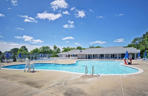 Bethany Beach Cabaña | Acogedora casa de playa de 3 dormitorios y 2 baños con entorno privado