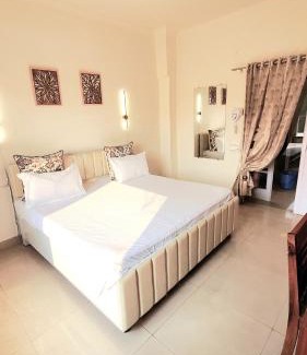 Amritsar Apartamento | Cozy 3 bedroom Apt with Central location