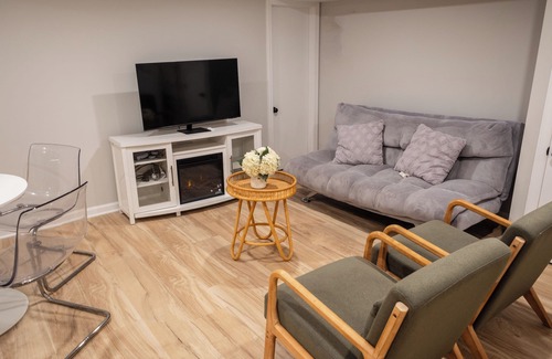 Hillside Casa | Cozy 3-bedroom Basement, close to NYC and Newark airport, on a quiet street.