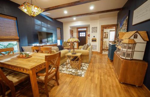 Delta Casa | Cozy 3-Bedroom Grand Chalet