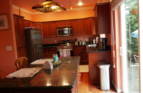 Maple Valley Casa | Cozy 3-bedroom house in charming Maple Valley with WiFi.