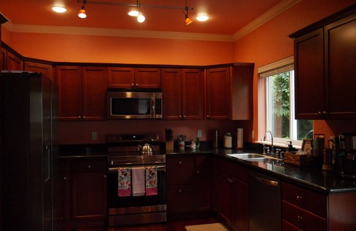 Maple Valley Casa | Cozy 3-bedroom house in charming Maple Valley with WiFi.