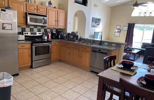 Eagle Pointe South Casa | Cozy 3-bedroom house in nice Kissimmee with AC, WiFi