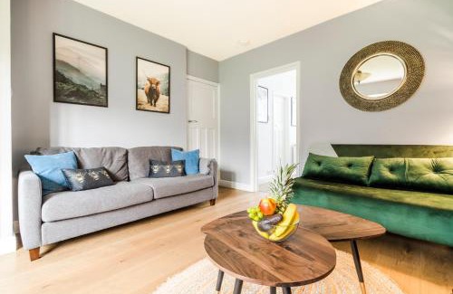 Epsom Casa | Cozy 3 Bedroom Terrace Cottage in Epsom