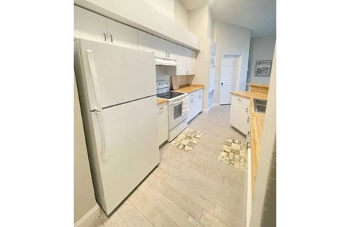 Westminster Casa | Cozy 3-bedroom unit with free parking