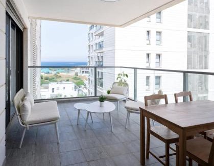Nahariya Apartamento | Cozy 3 BR apartment on the beach