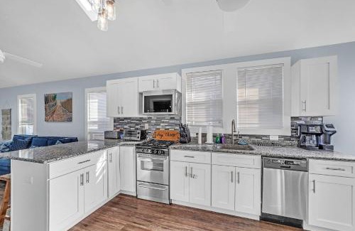 Seaside Heights Casa | Cozy 3-BR Retreat, Four Blocks to Beach & Boardwalk home