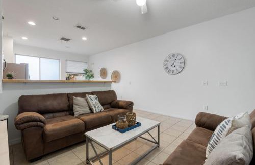 Crestwynd Bay Casa | Cozy 3BDR House near Disney - AL