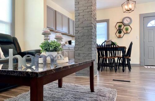 Downtown Niagara Falls Casa | Cozy 3BR 1BA Short drive to Niagara Falls
